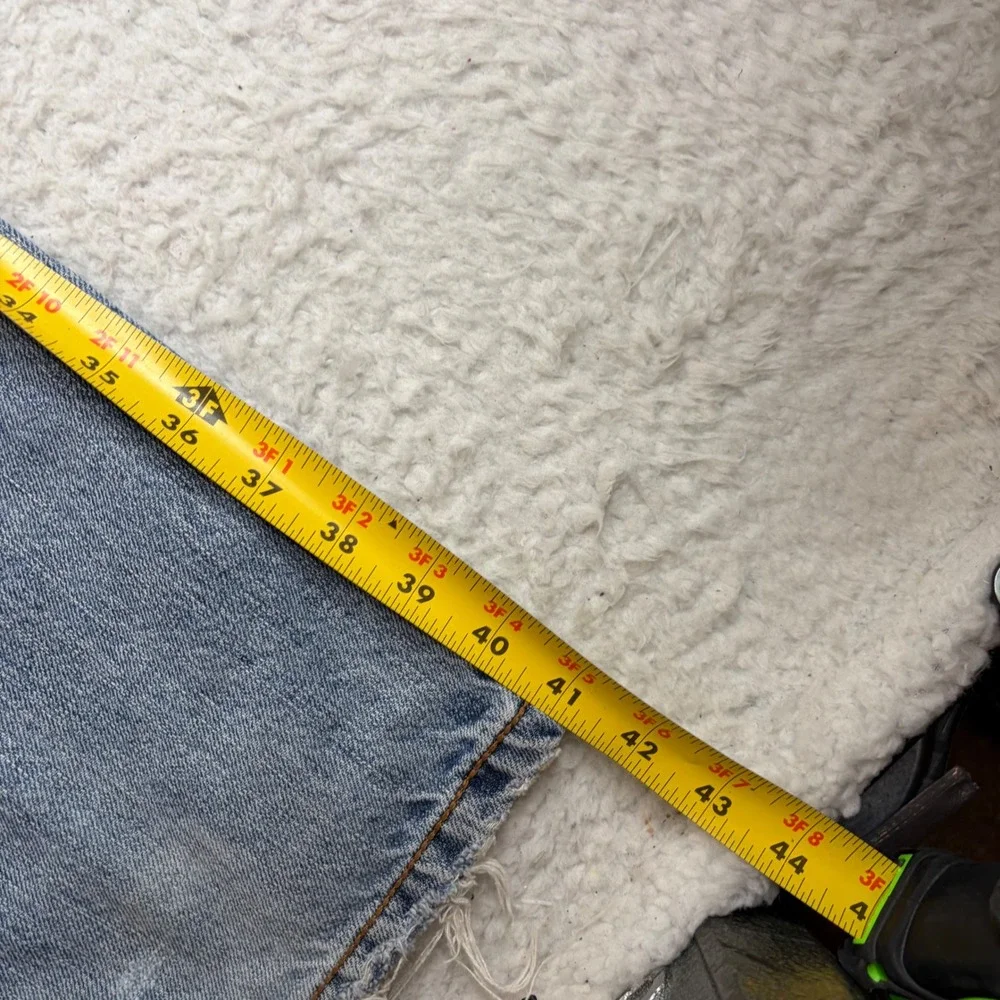 Wrangler 20X Vintage Y2K Distressed Light Wash bootcut Jeans 28x33